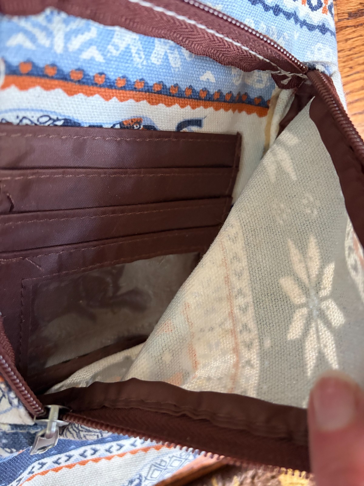 Union Bay Crossbody Teardrop Sling Sak Elephant Geometric Bag Rope Brown Purse