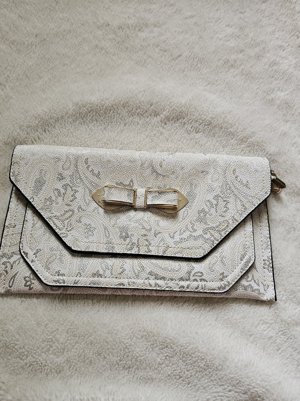 Ivory Gold Paisley Metallic Clutch with Bow, Chain Strap, Magnetic Closure