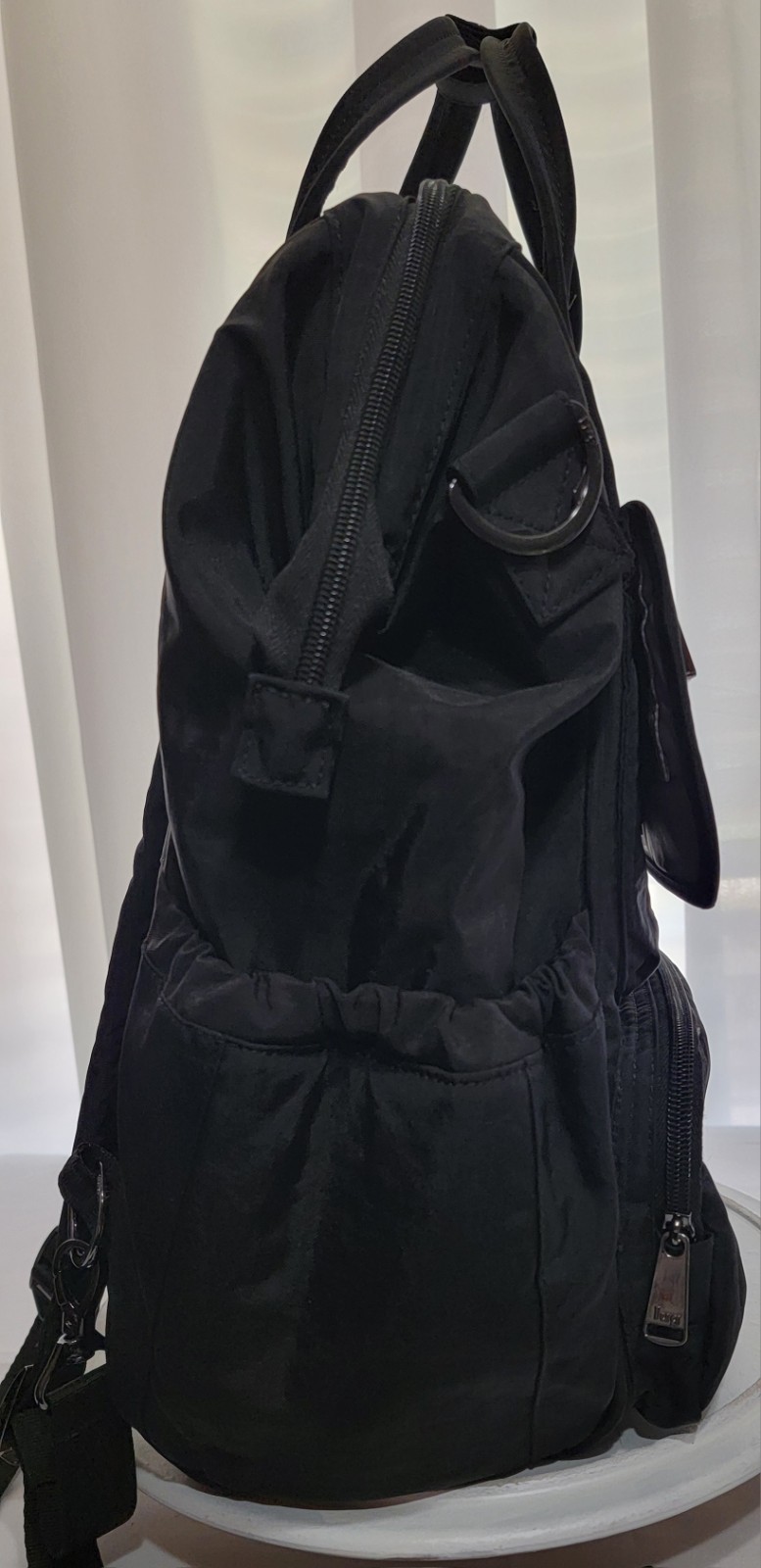 LUG VIA 3 En 1 Convertible Backpack Travel Tote Nylon Black .