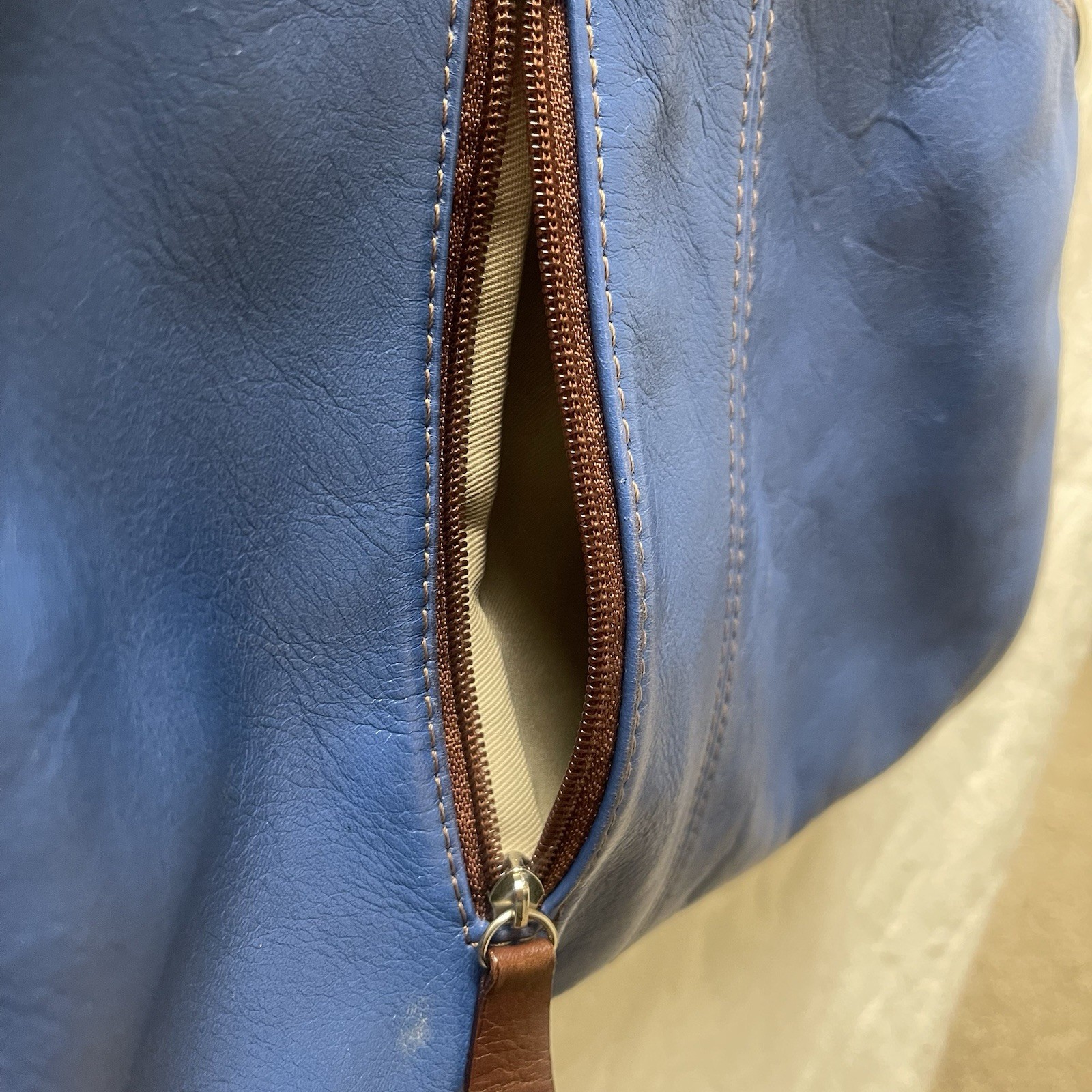 Lavorazione Artigianale Italian Blue Leather Convertible Crossbody Hobo Bag