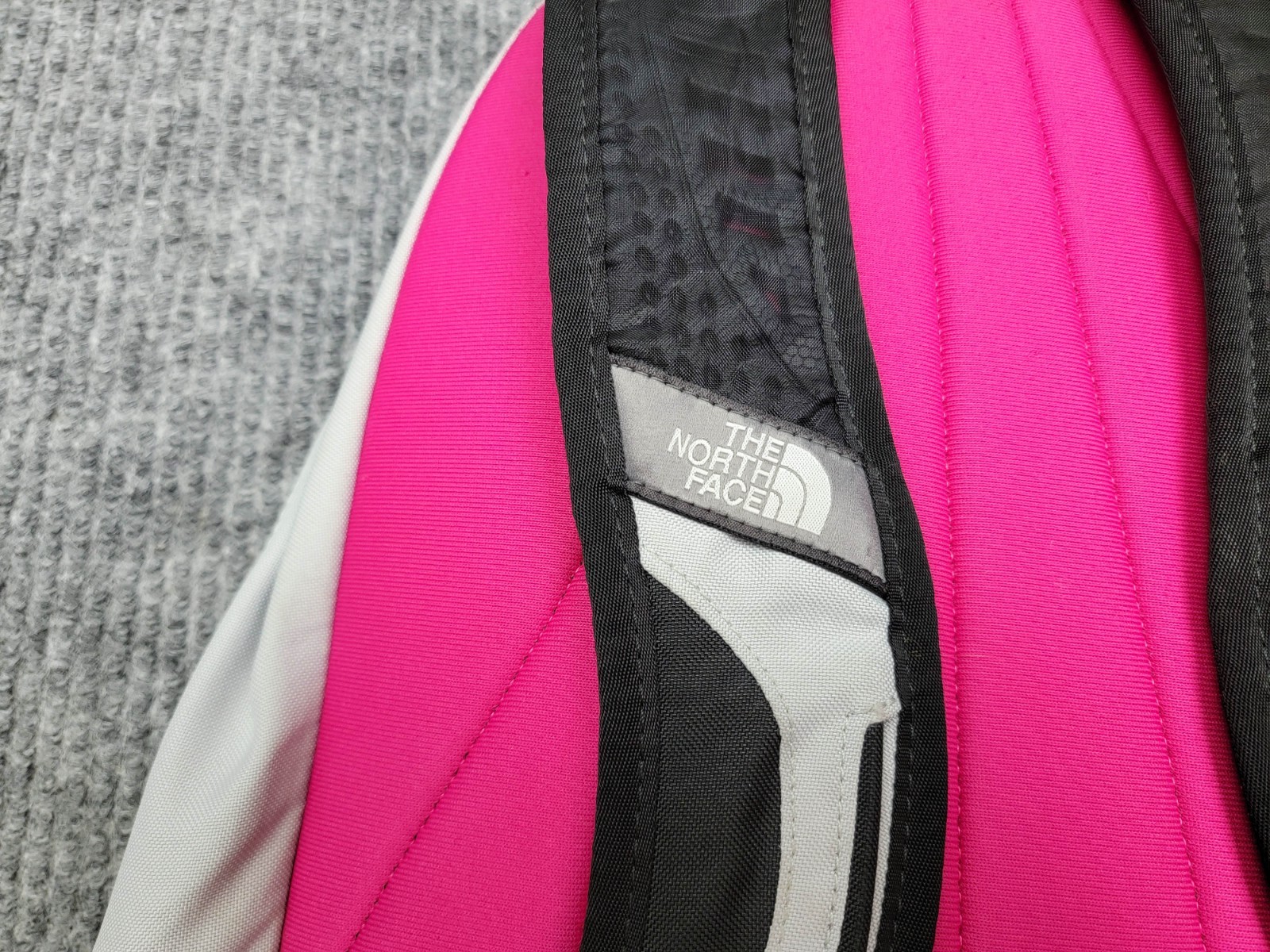 THE NORTH FACE Jester Womens Pink Light Gray Black Laptop Travel Hiking Backpack