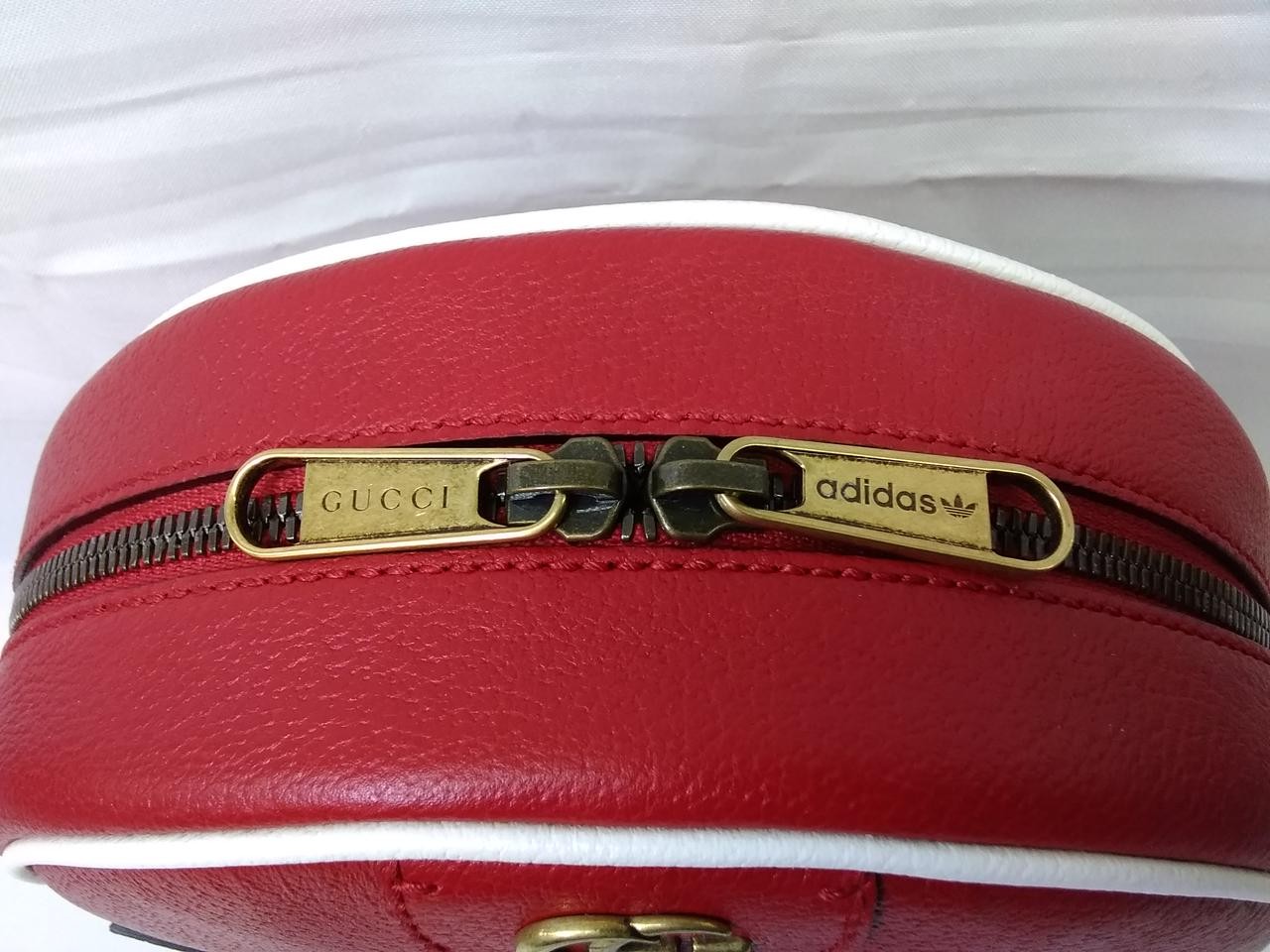 Gucci Small Shoulder Bag Leather Color Red Size Width 8.7 inches Women 99