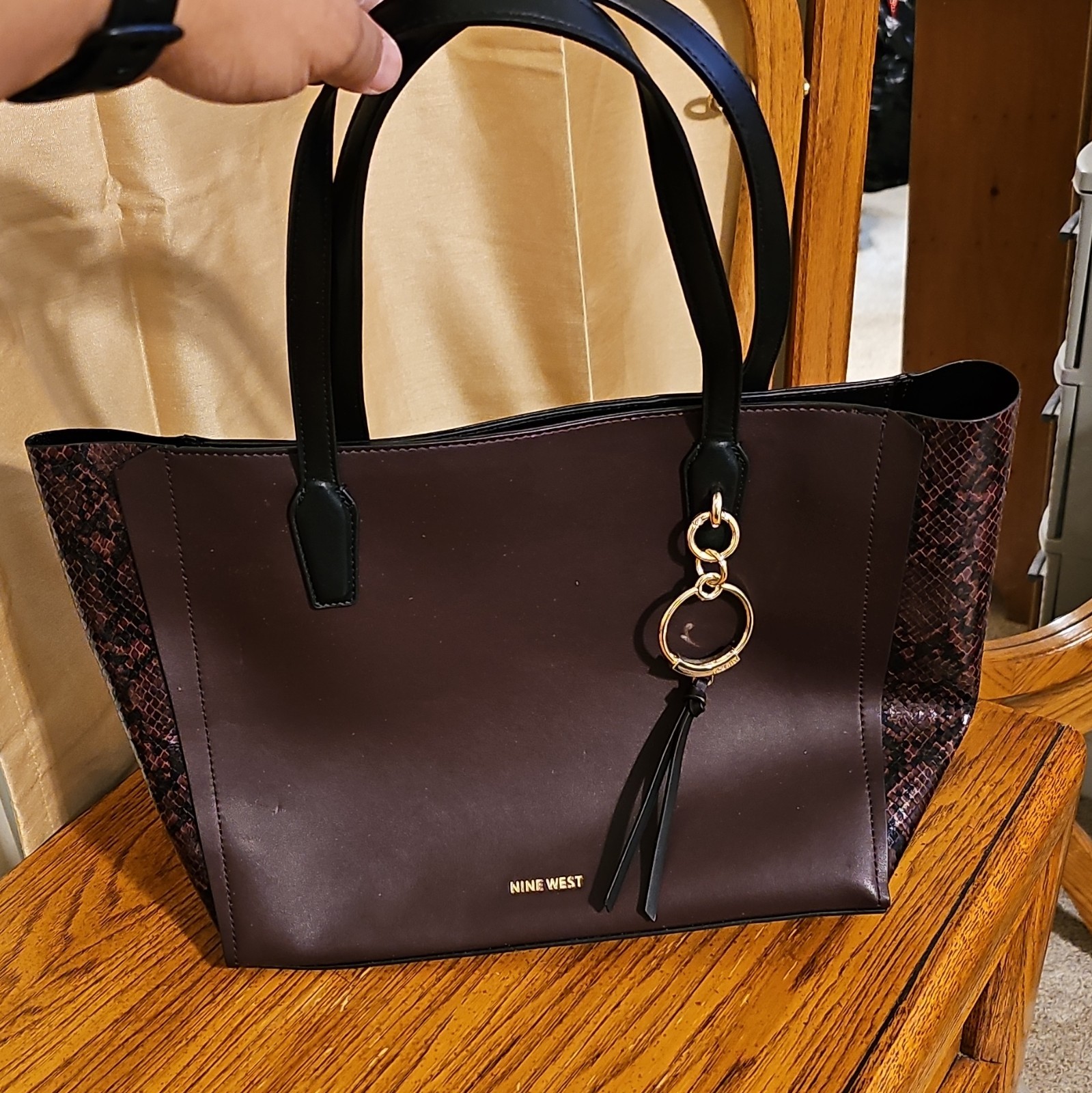Nine West Women’s Brown Large Tote Snake Print Sides Zip Pouch Charm