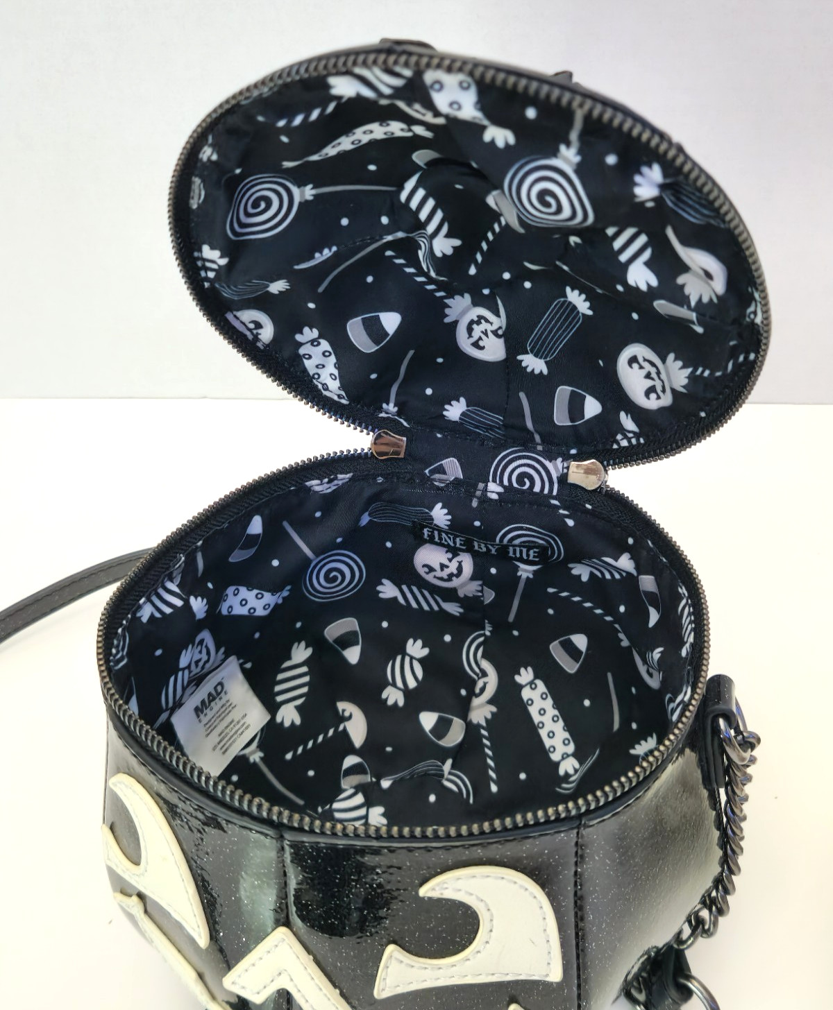 Mad Engine Silver Glitter Black Halloween Pumpkin Crossbody Purse Bag NEW *GLOWS
