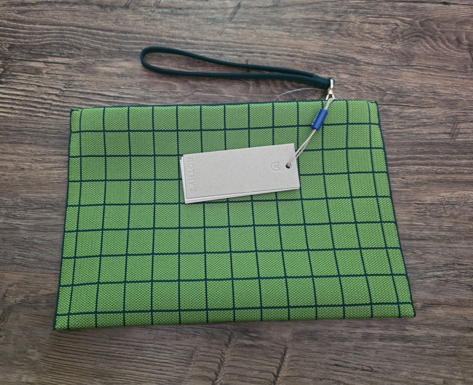 Rothy’s Leaf Green Wristlet-Sustainable Designer