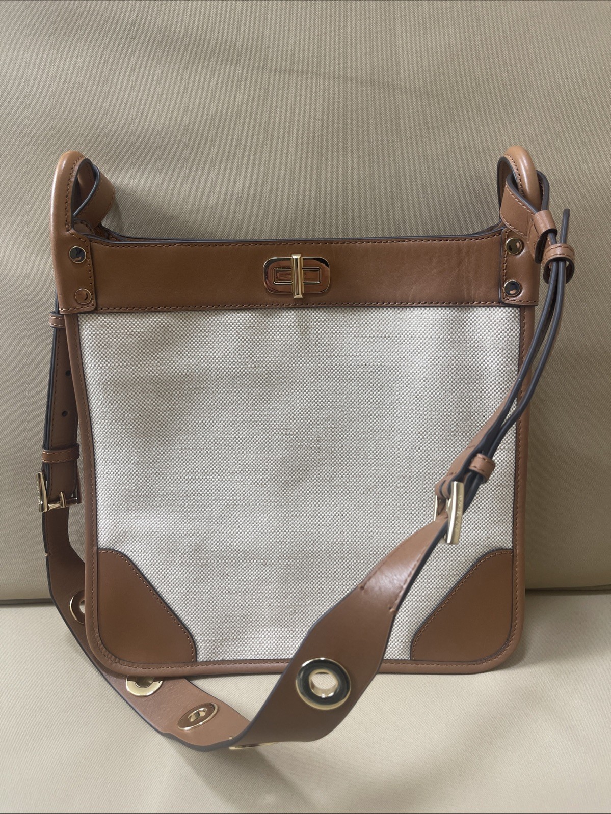 MICHAEL KORS Sullivan Large NS Messenger Bag – Natural