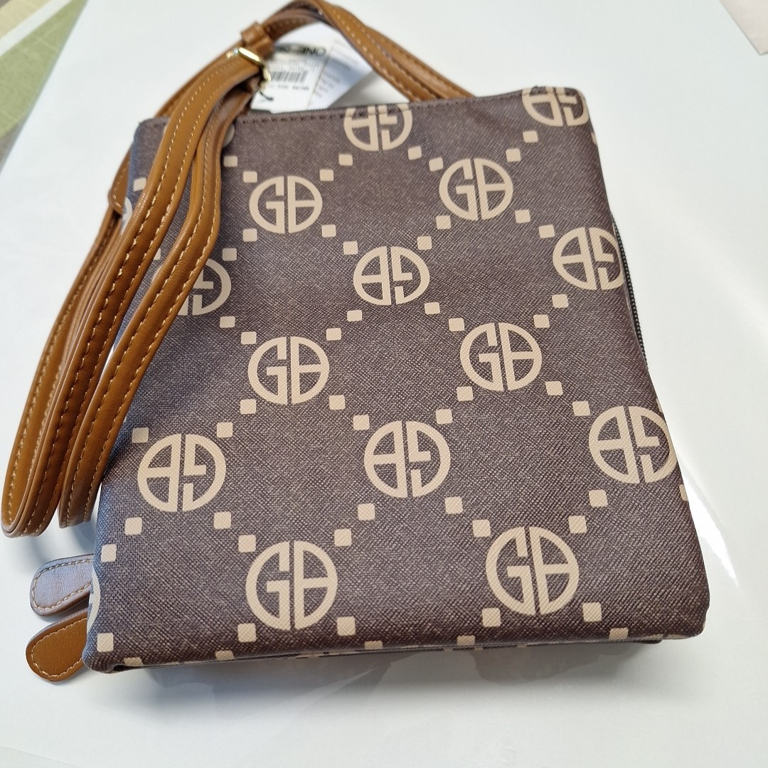 Giani Bernini Monogram Purse Signature Dasher Crossbody Triple ZIP New W Tags