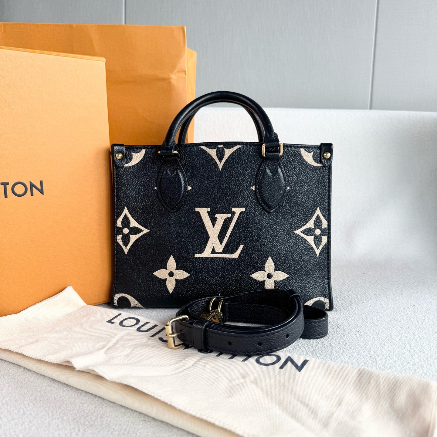 Louis Vuitton Onthego Tote PM 25 Black Cream Giant Monogram Empreinte Strap Bag