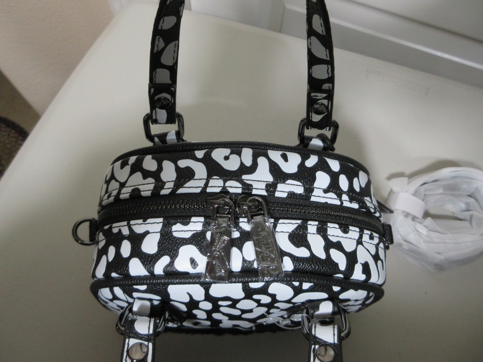 NEW VON DUTCH WHITE CHEETAH BLACK/WHITE BOWLER SATCHEL/SHOULDER BAG