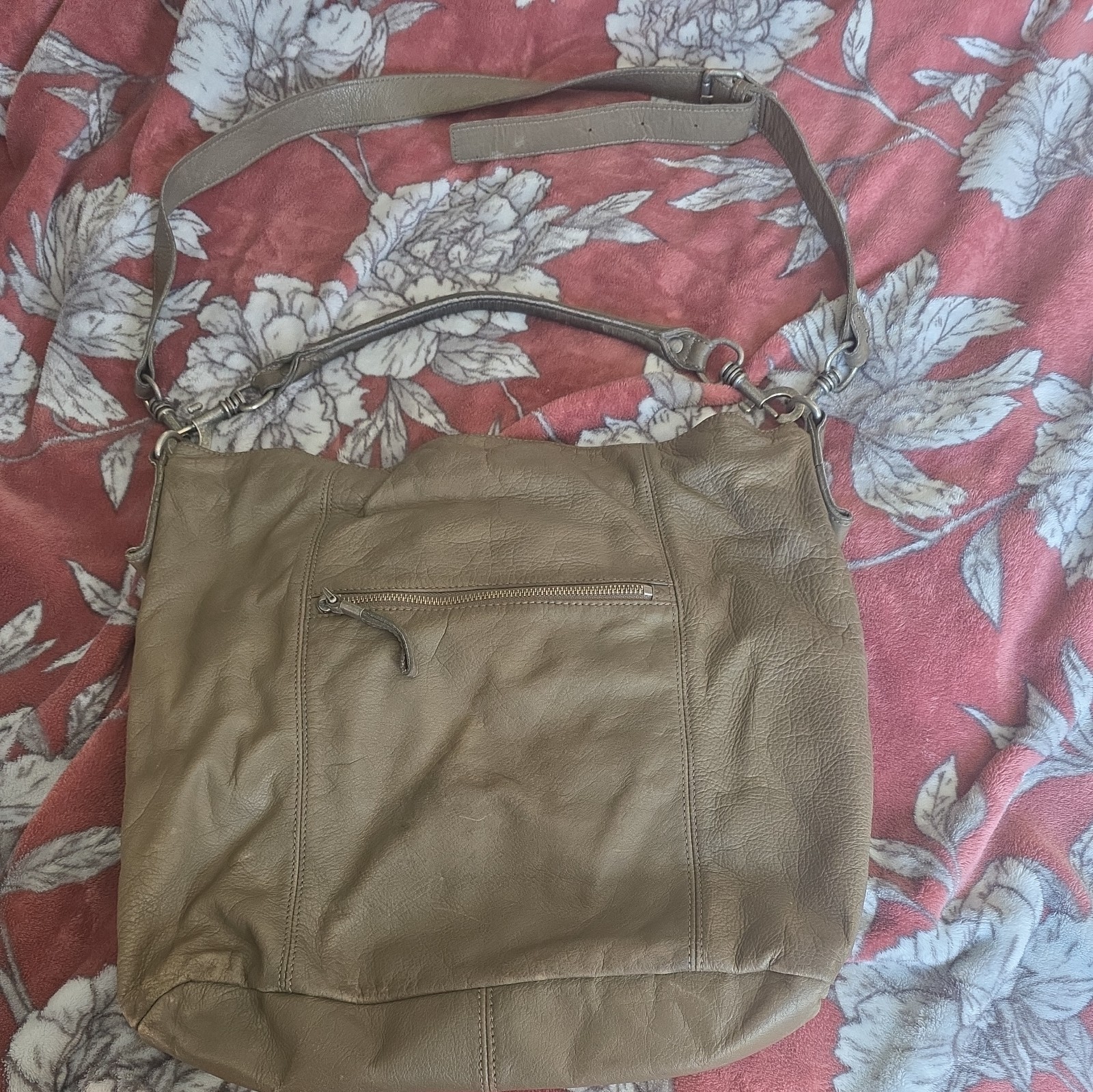 Liebeskind Berlin Birch Brown Large Crescent Shoulder Bag Zip Buckle Pockets