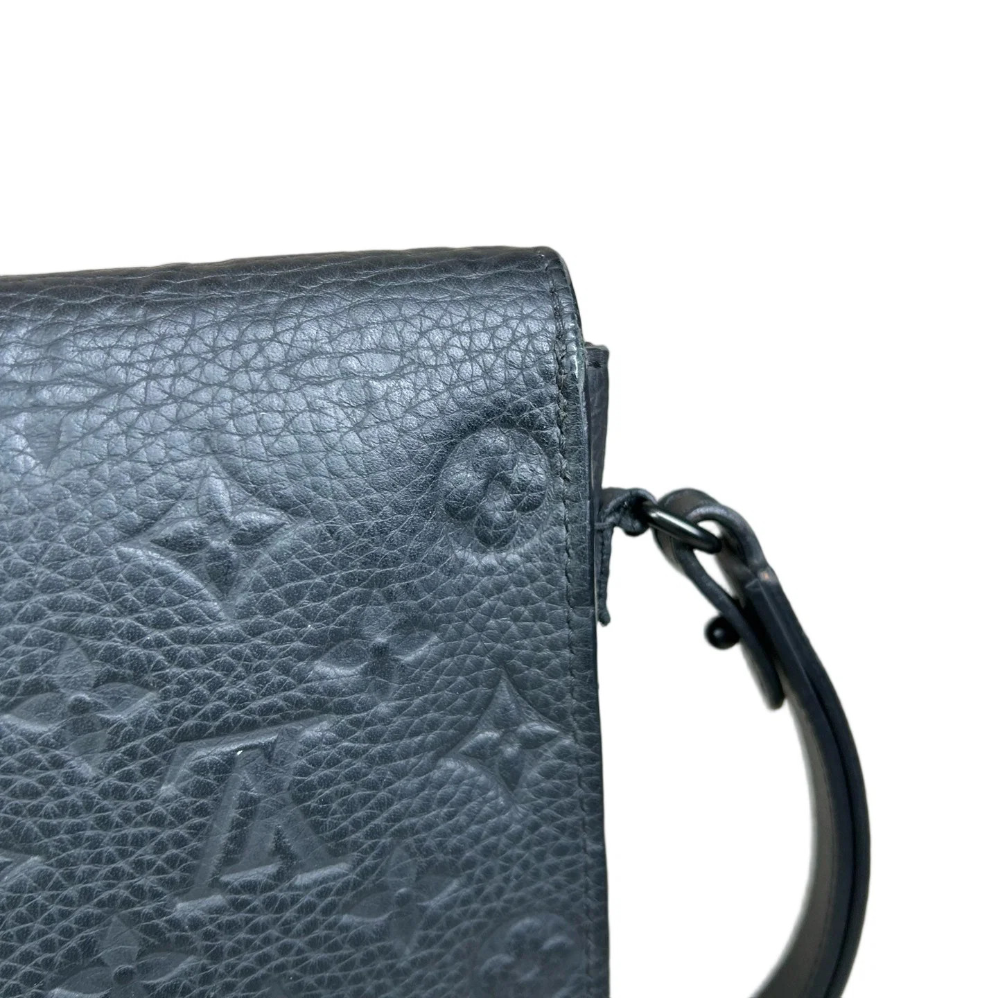Louis Vuitton S Lock A4 Pouch Black Monogram Empreinte (dh071426d4r)
