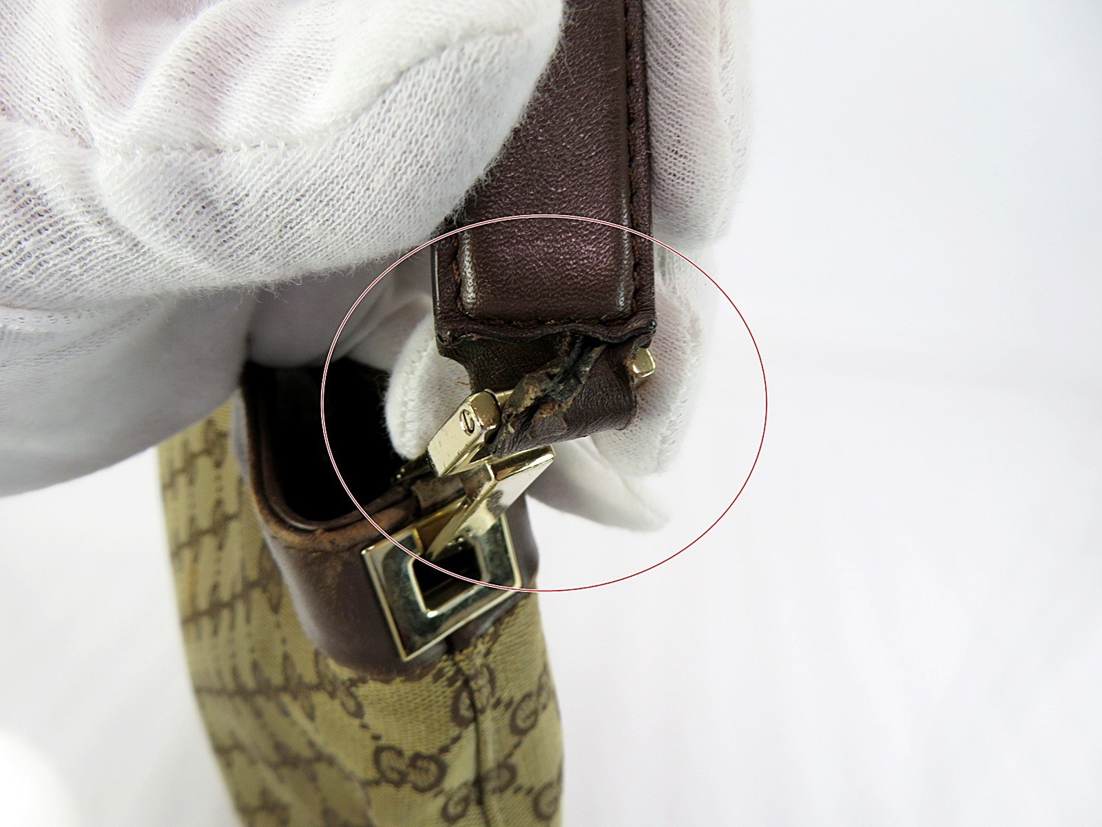 Authentic GUCCI Brown GG Canvas and Leather Shoulder Bag Purse #62582A