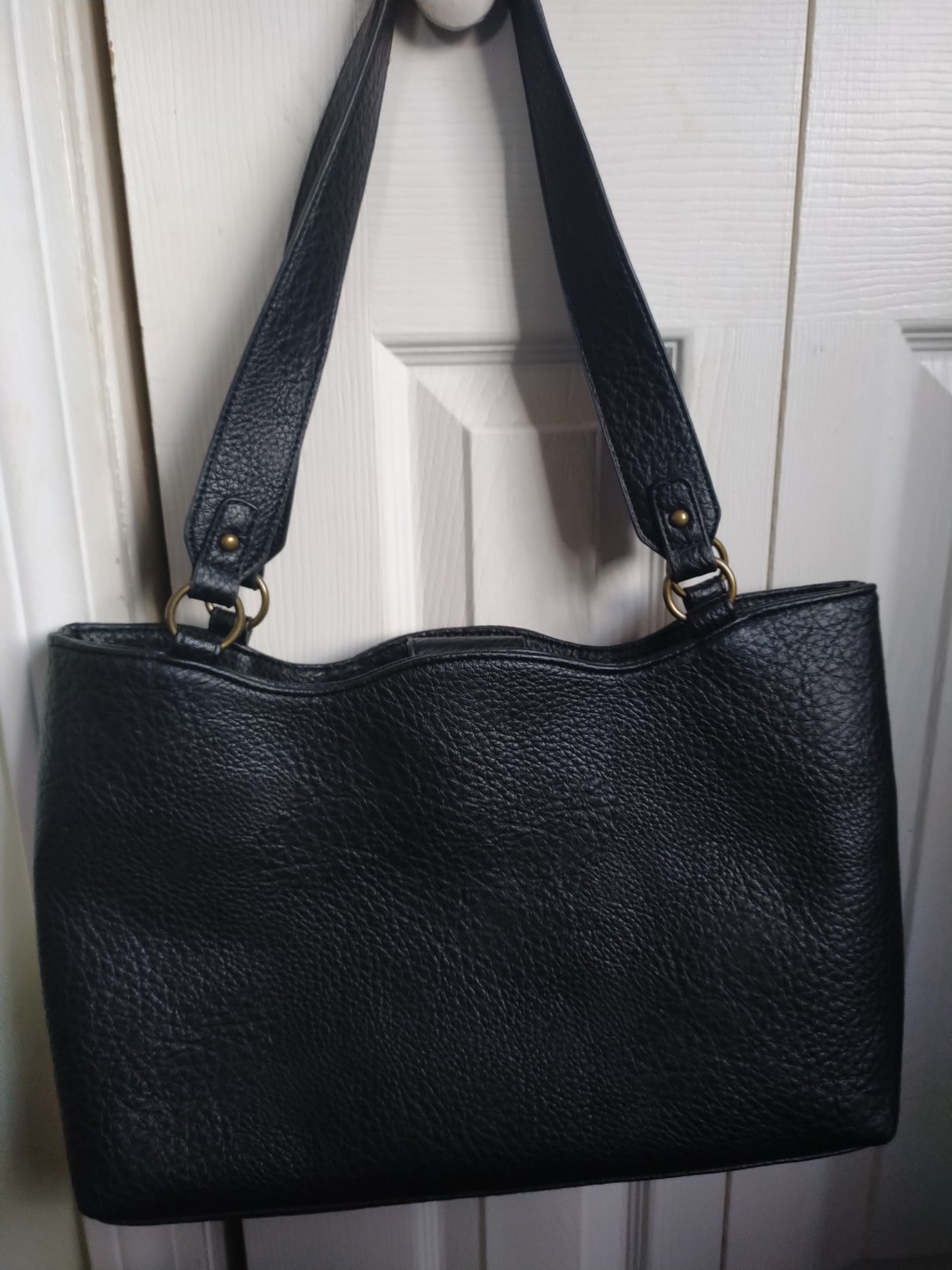 White Mountain Black Pebbled Purse