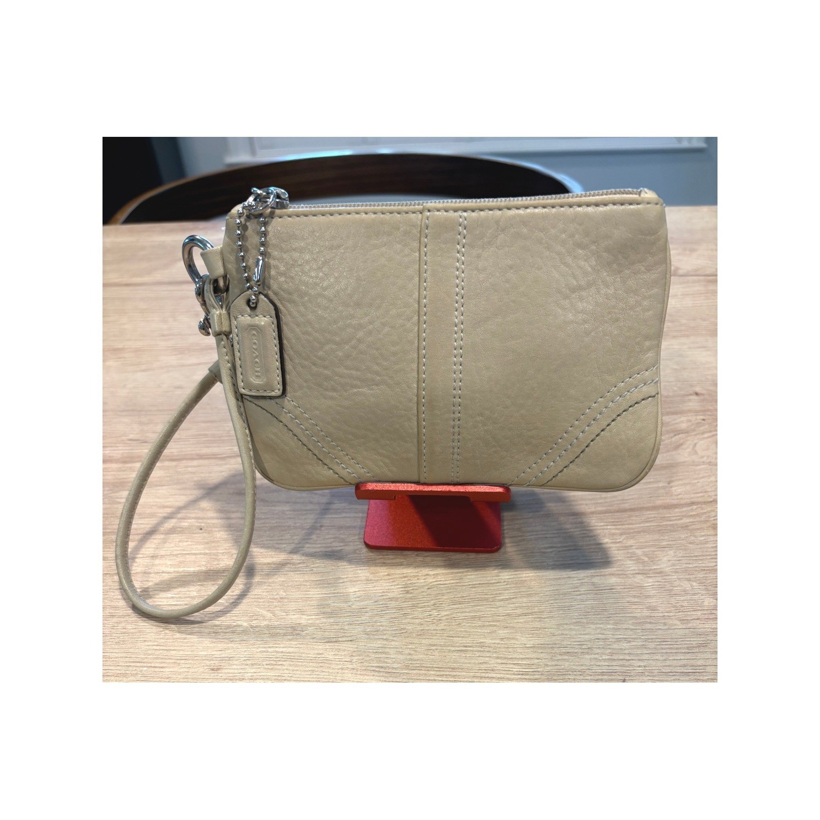 Coach Soho Oatmeal Pebbled Leather Wristlet Zip Pouch Buff Silver Hardware