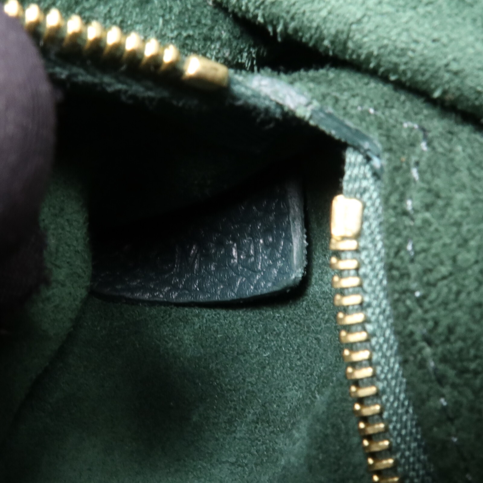CELINE GHW Small Sangle Bucket Shoulder Bag 189303AH4.31AN Calfskin Green
