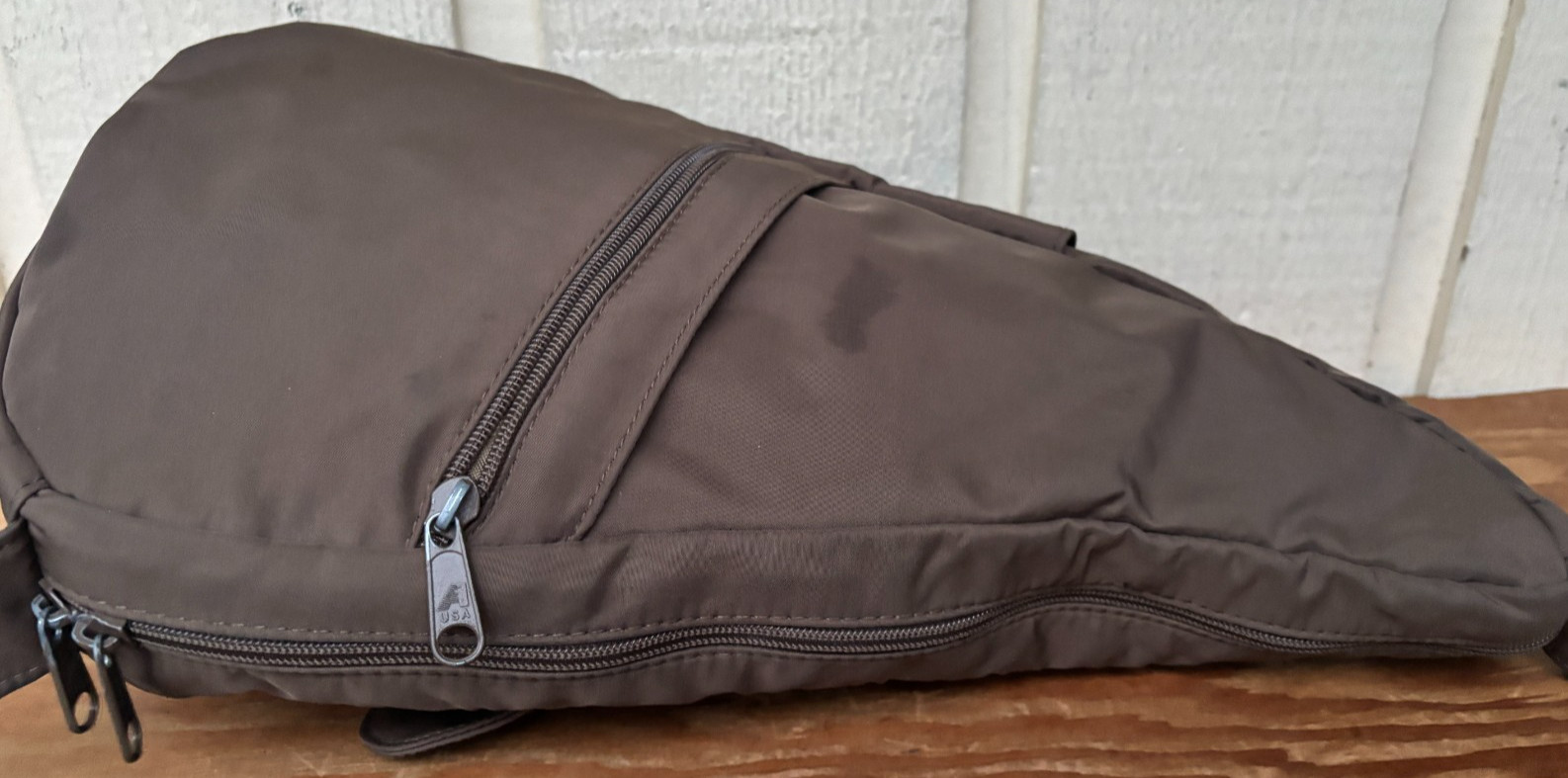 AmeriBag Nylon healthy back bag . Brown