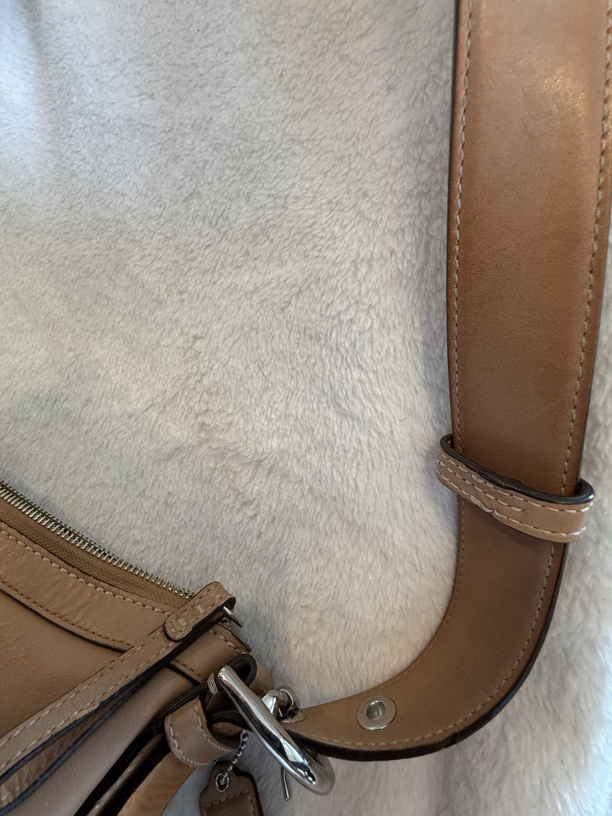 Coach NY camel Small Shoulder Bag Zip Top Adjustable Detachable Strap Silver HW