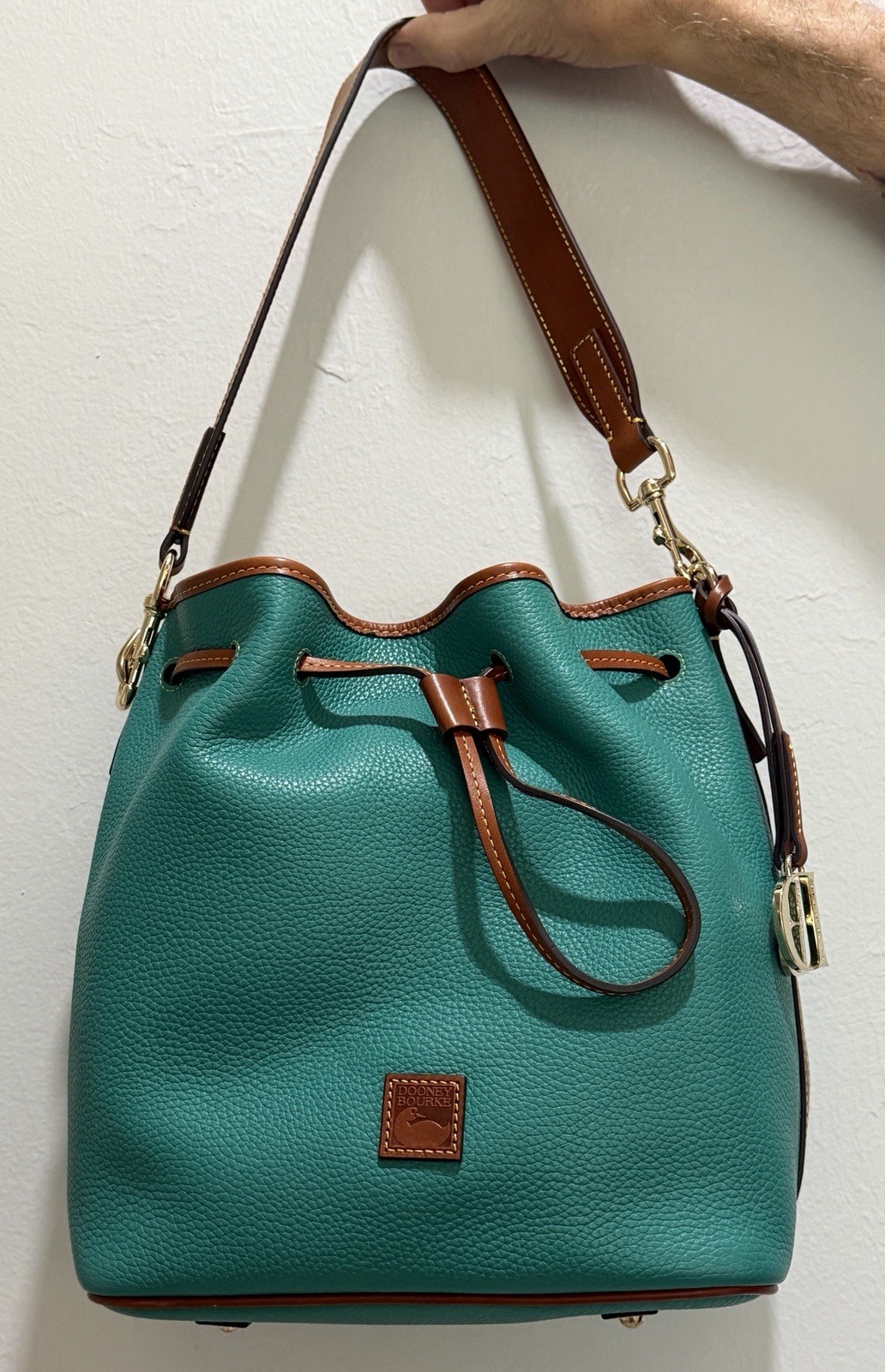 Dooney & Bourke Pebble Grain Teal Drawstring Shoulder Crossbody Purse $398 EUC
