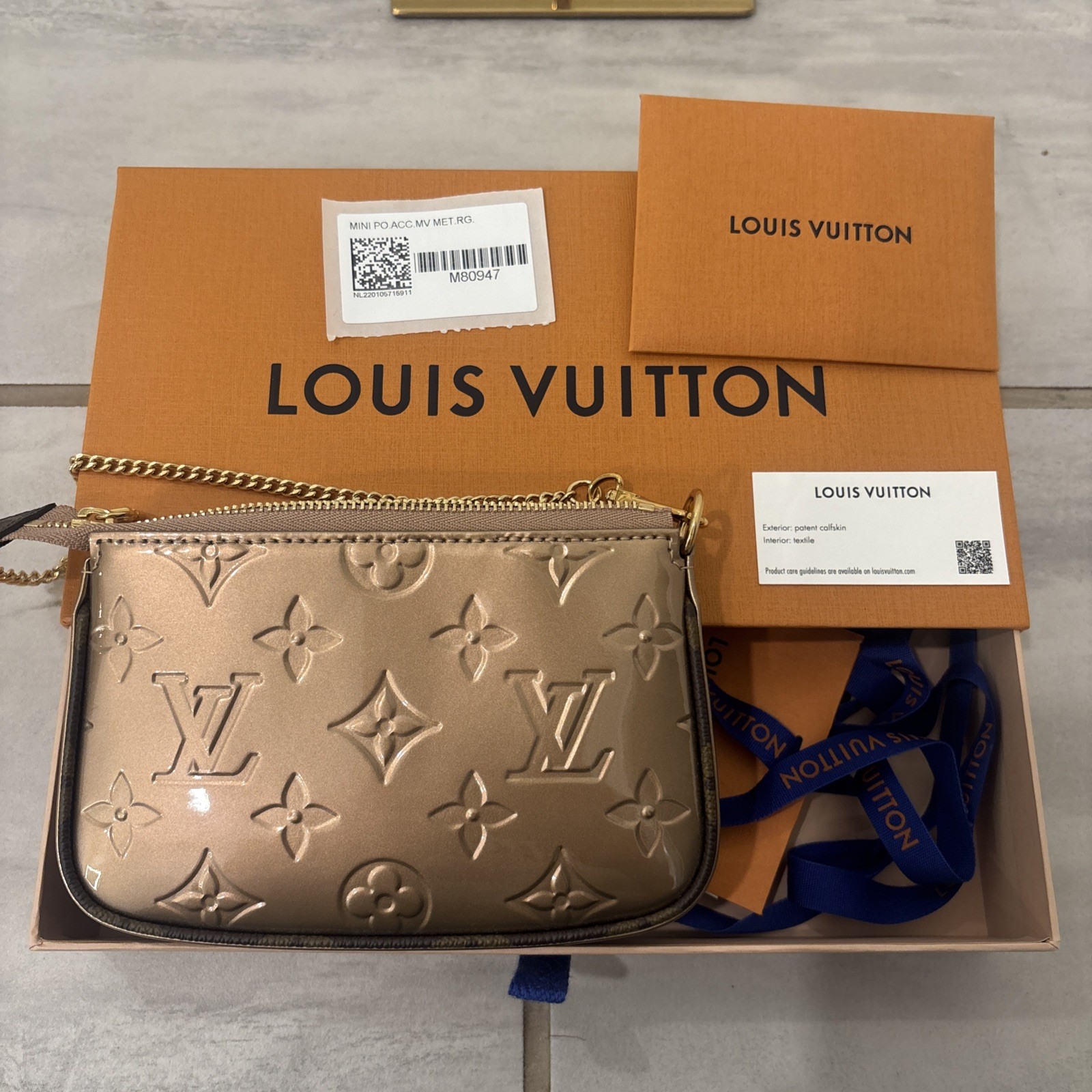 Authentic Louis Vuitton Pochette Accessoires Vernis Rose Gold Limited Edition