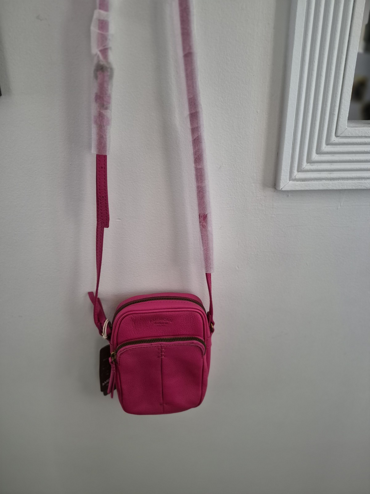 AMERICAN LEATHER CO. Cleveland Mini Crossbody Raspberry Sorbet Pink Leather NWT
