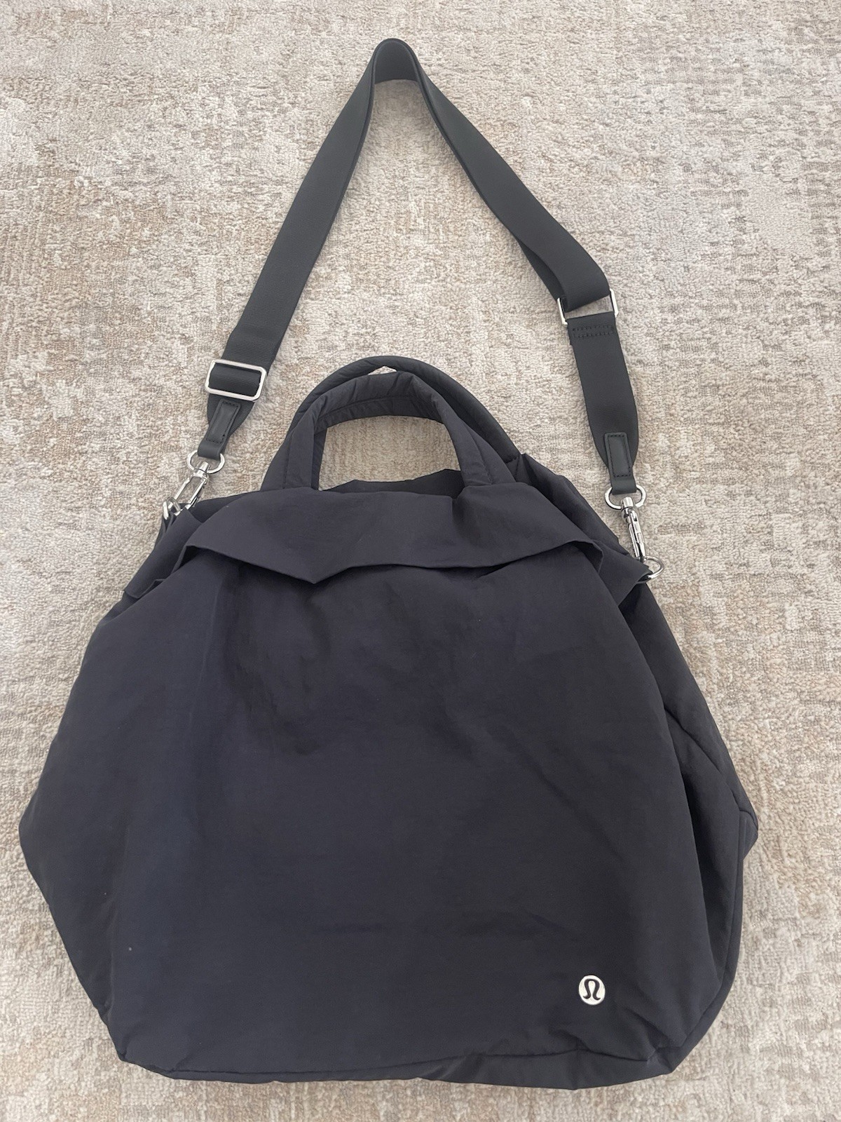 Lululemon Black Nylon Women’s Crossbody Bag with Adjustable Strap New