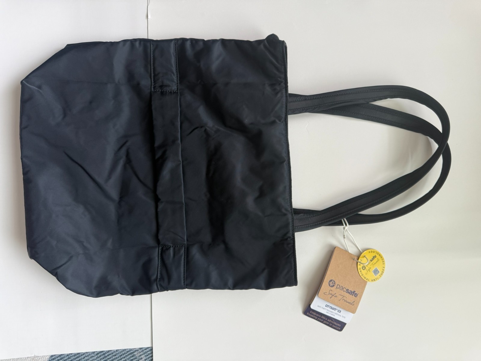 Pacsafe Citysafe CX Vertical Tote RFID Lockable Black Travel Bag 10 liter 20445