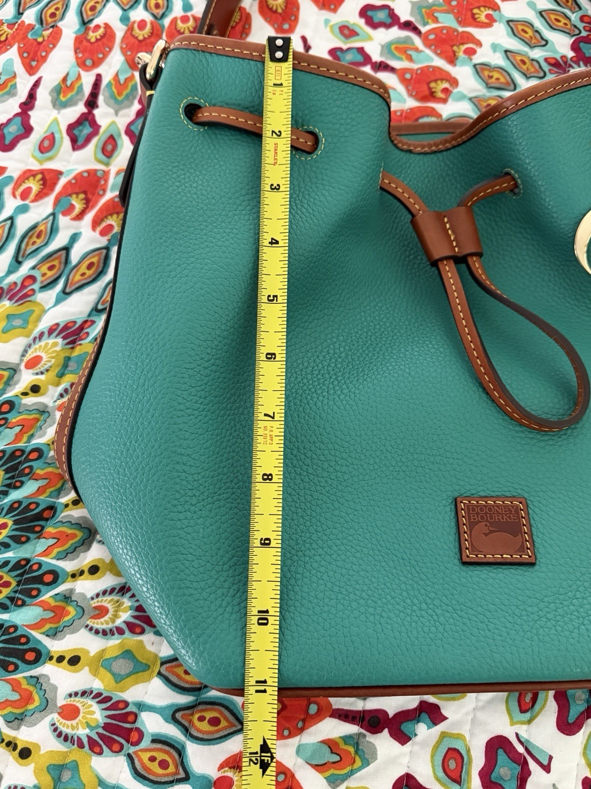 Dooney & Bourke Pebble Grain Teal Drawstring Shoulder Crossbody Purse $398 EUC