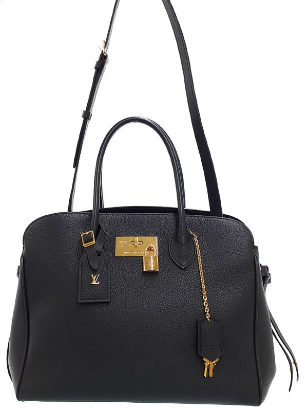 Louis Vuitton Milla bag black pebbled Veau Nuage leather