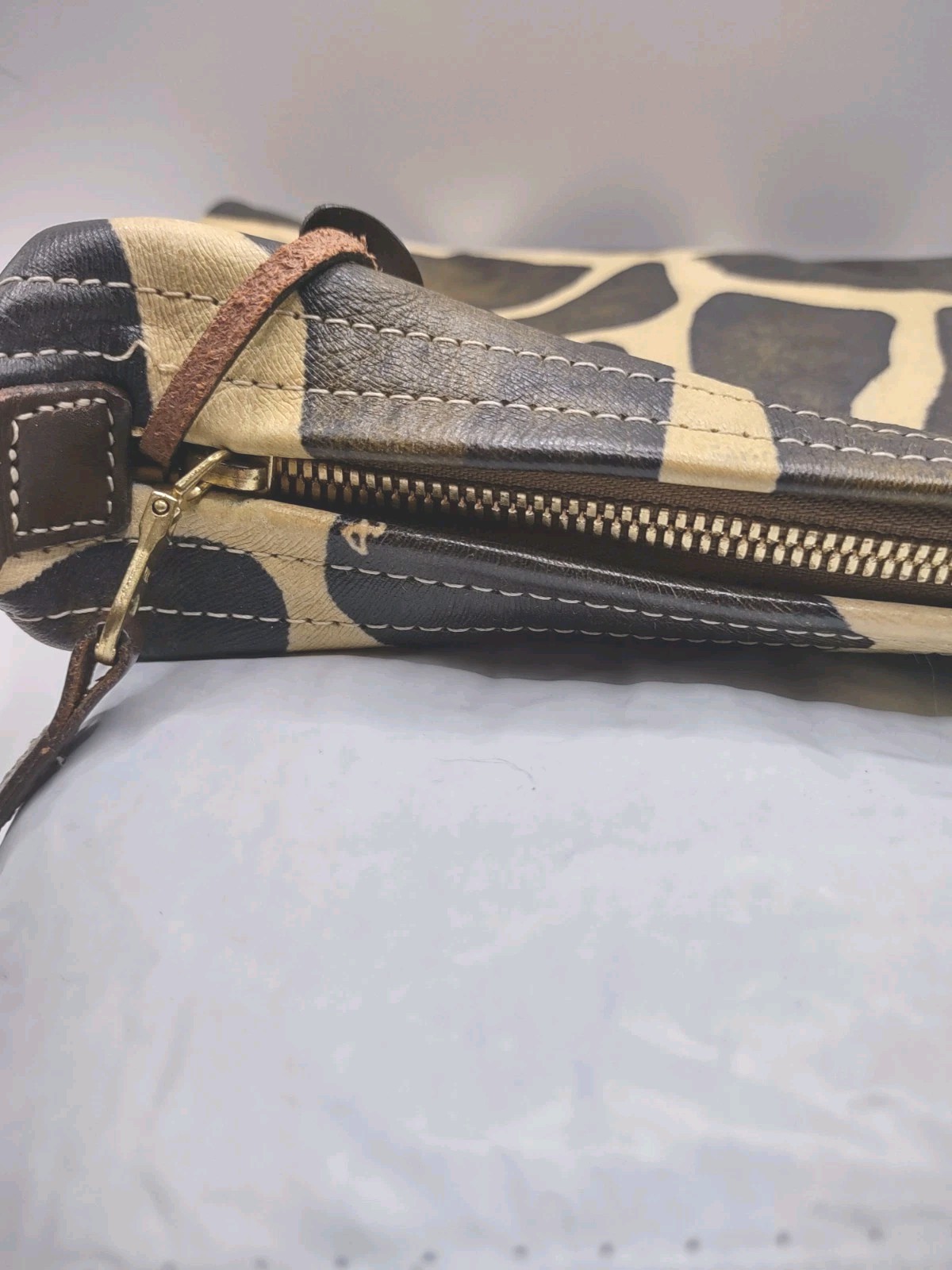 Dooney & Bourke vintage brown giraffe print shoulder bag purse w/ red interior