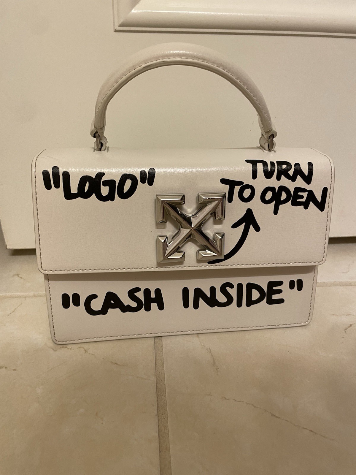 Off-White By Virgil Ablow Jitney 1.4 Cash Inside White Black Slingbag Leather