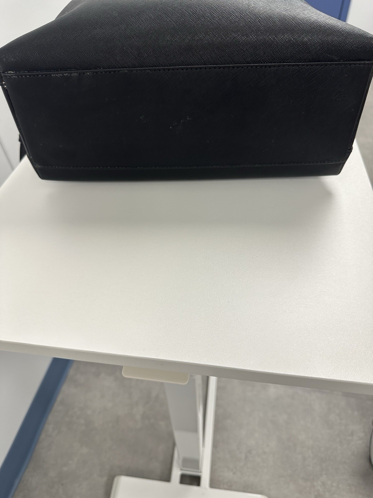Michael Kors Black Satchel Top Handle Bag Detachable Strap Zip Gold Hardware