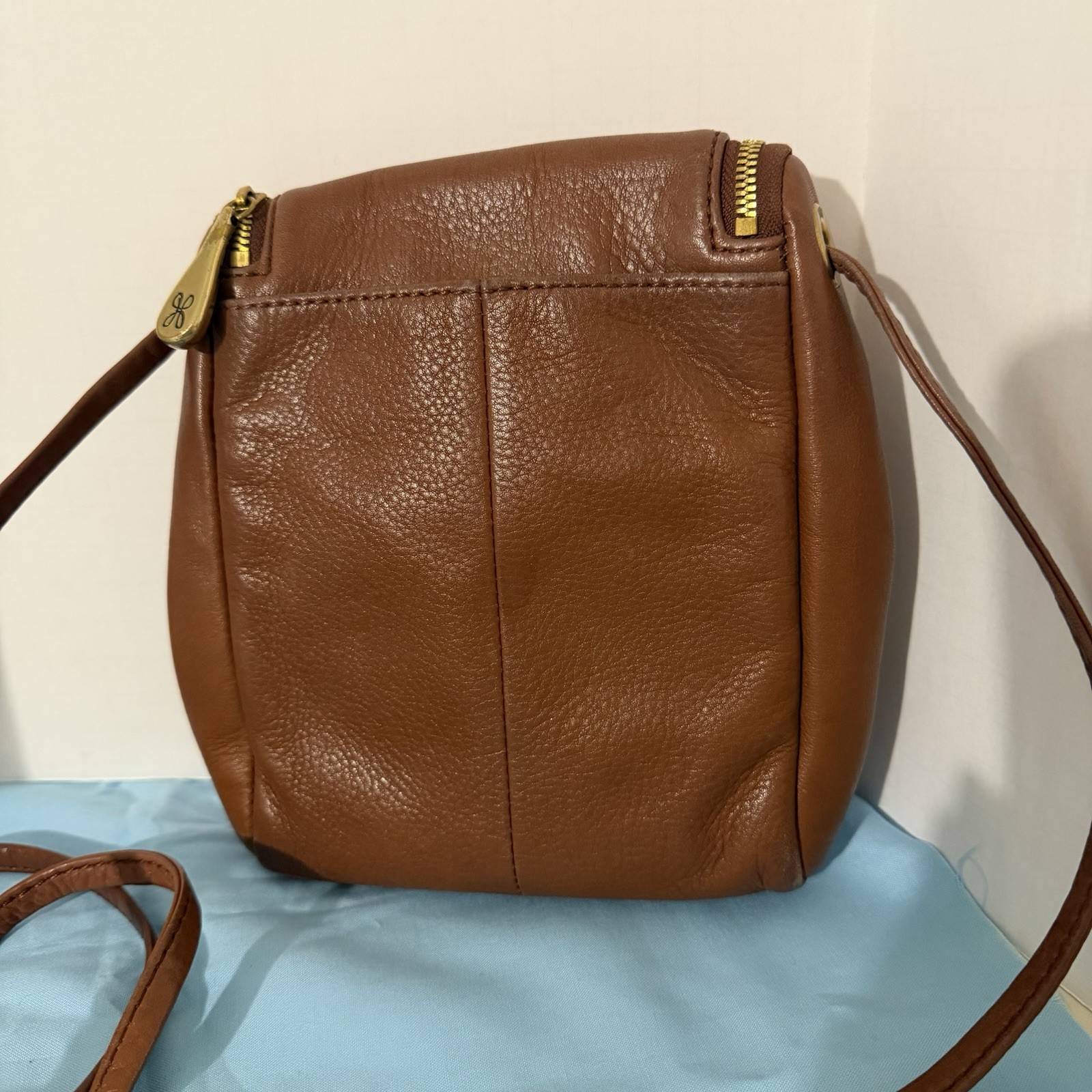 HOBO Fern Crossbody Bag, Genuine Leather, Cognac
