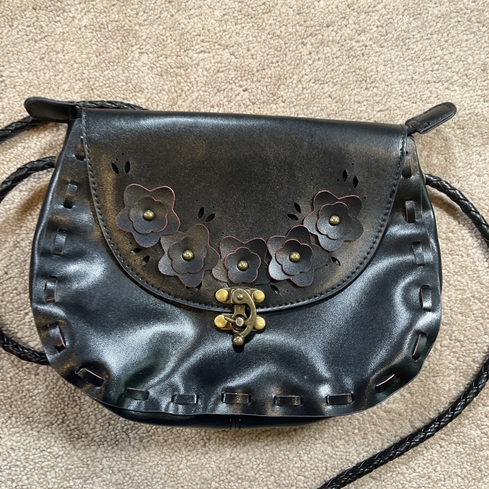 Black Floral Cutouts Crossbody Purse Bag 9 x 7 Inches Faux Leather Zipper Shut