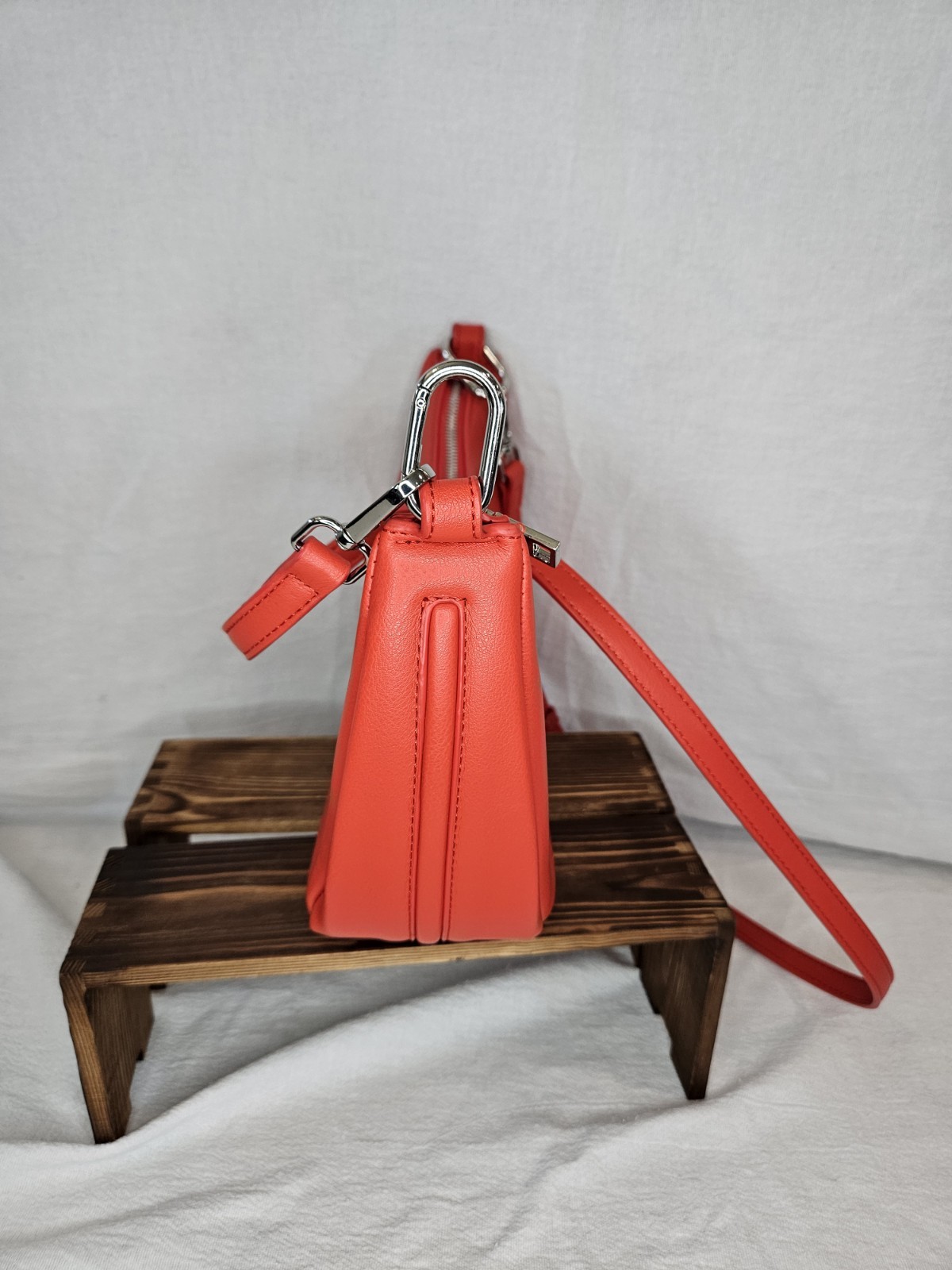 Melie Bianco Red Crescent Shoulder Bag Zip Closure Inner Pockets Classic