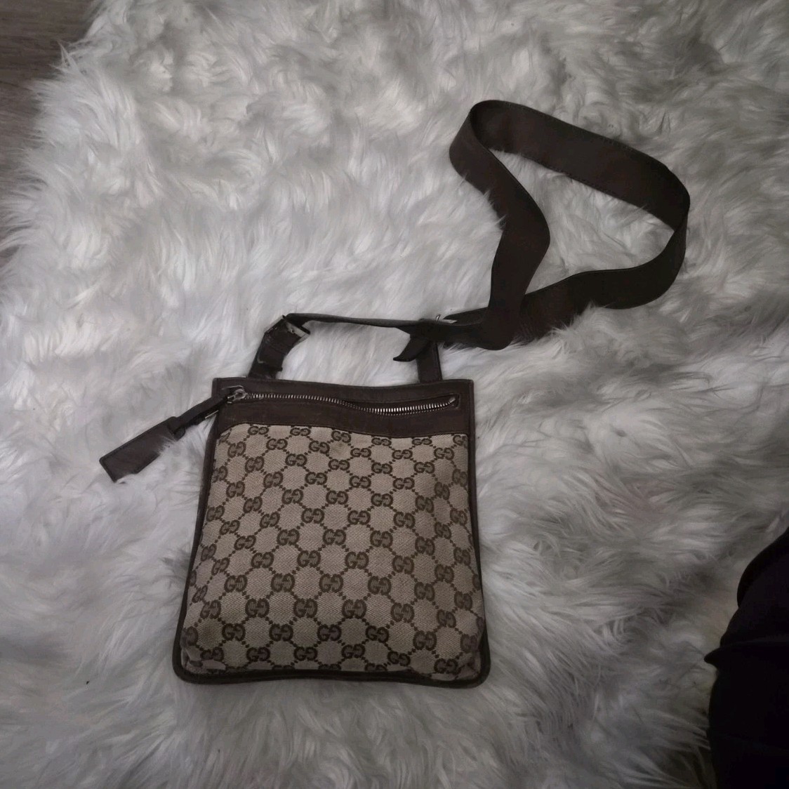 Gucci GG Monogram Small Crossbody Zip Adjustable Detachable Strap Silver