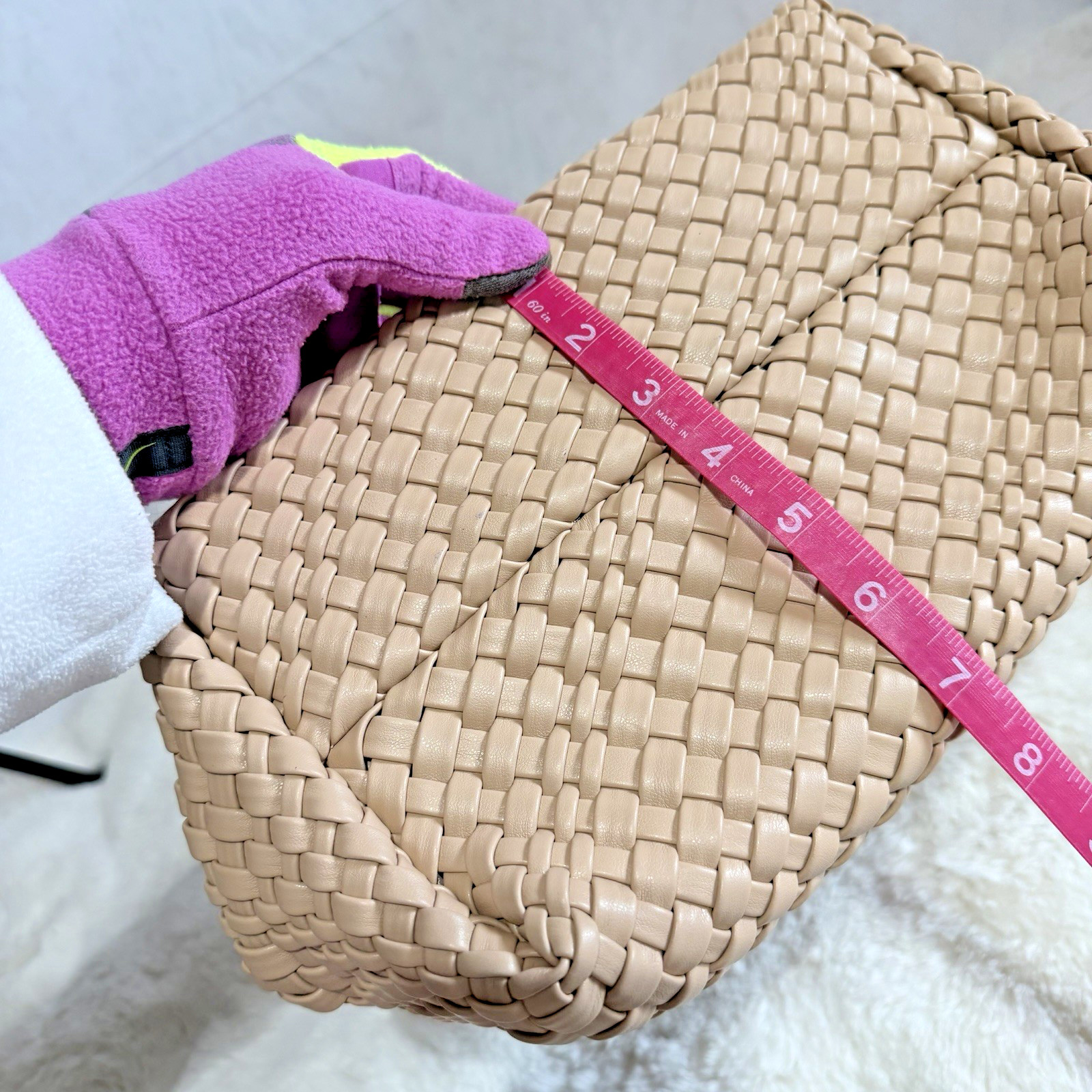 Queenoris Woven Beige/Tan Basket Weave Handbag, NEW WITH TAG