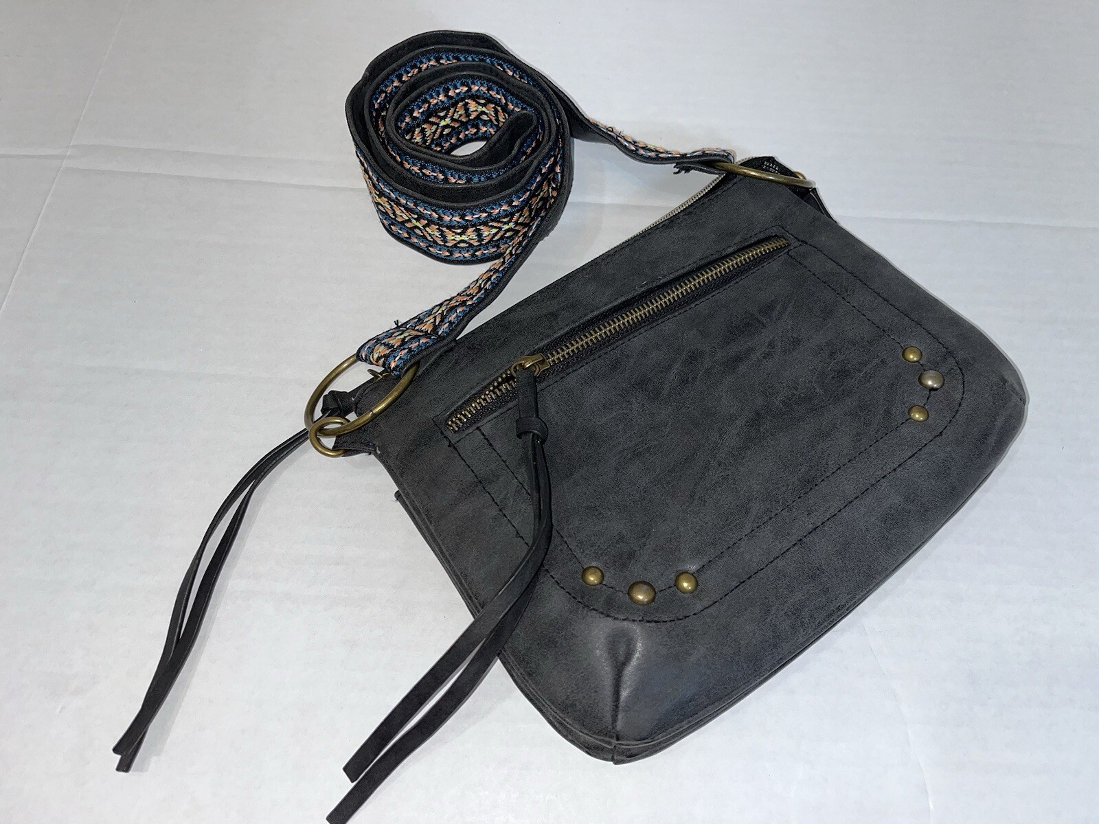 Crossbody Purse For All Your Needs!•No Name Brand•Really Cute And Lots Of Room•