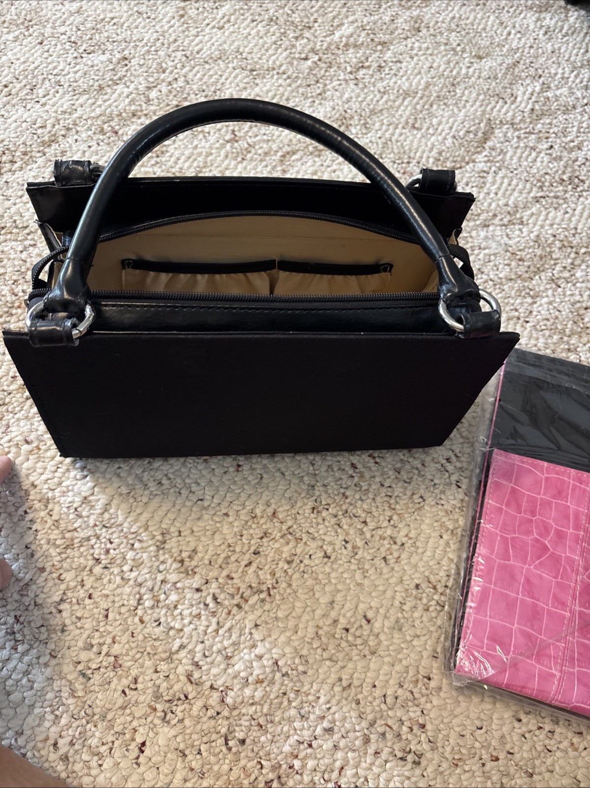 Miche Black Bag with 3 Shells Change with your clothing or mood. So fun!