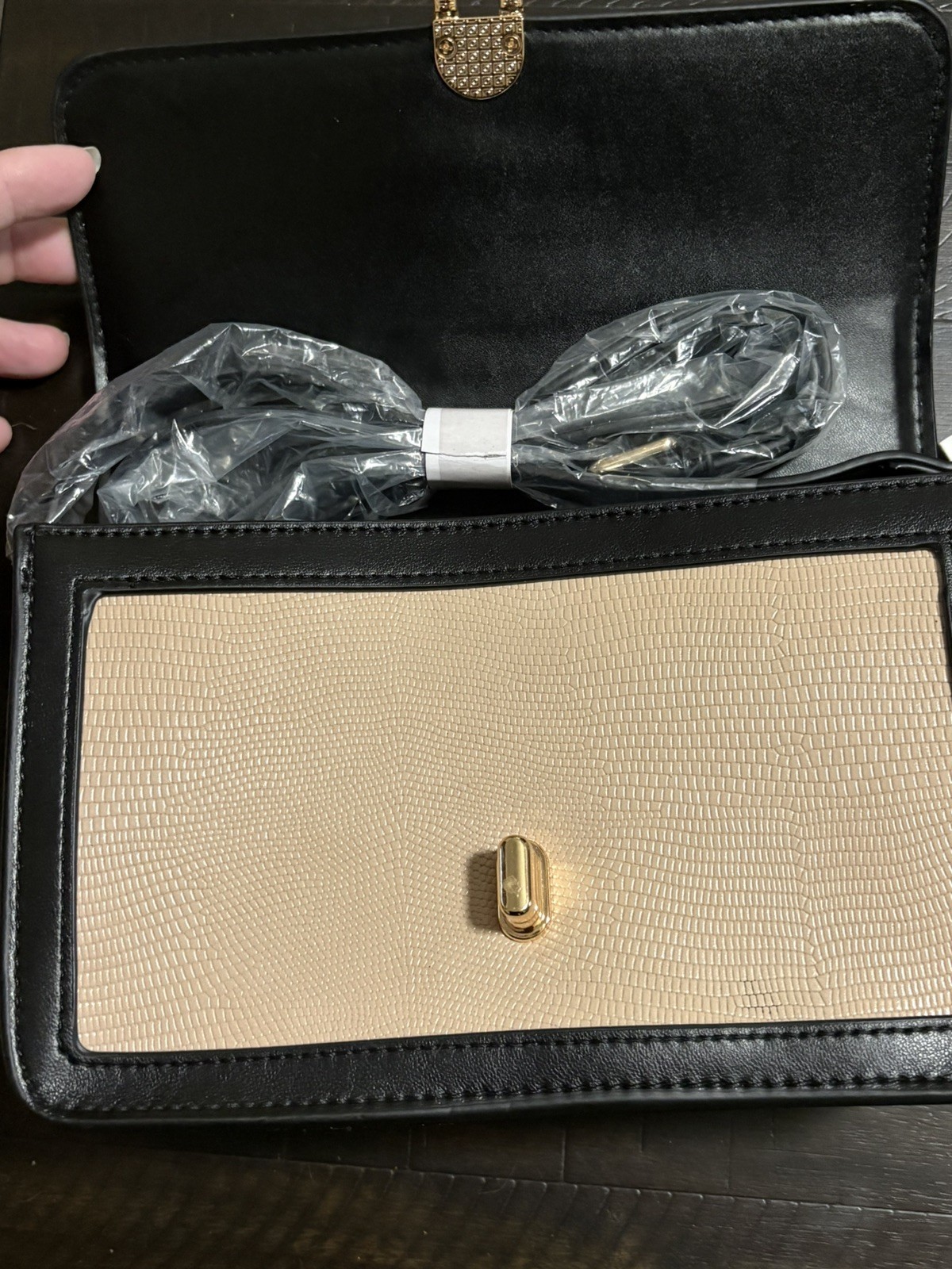 Jules Kay Mia Crossbody Bag Blush Lizard Vegan Leather Embossed Black Trim