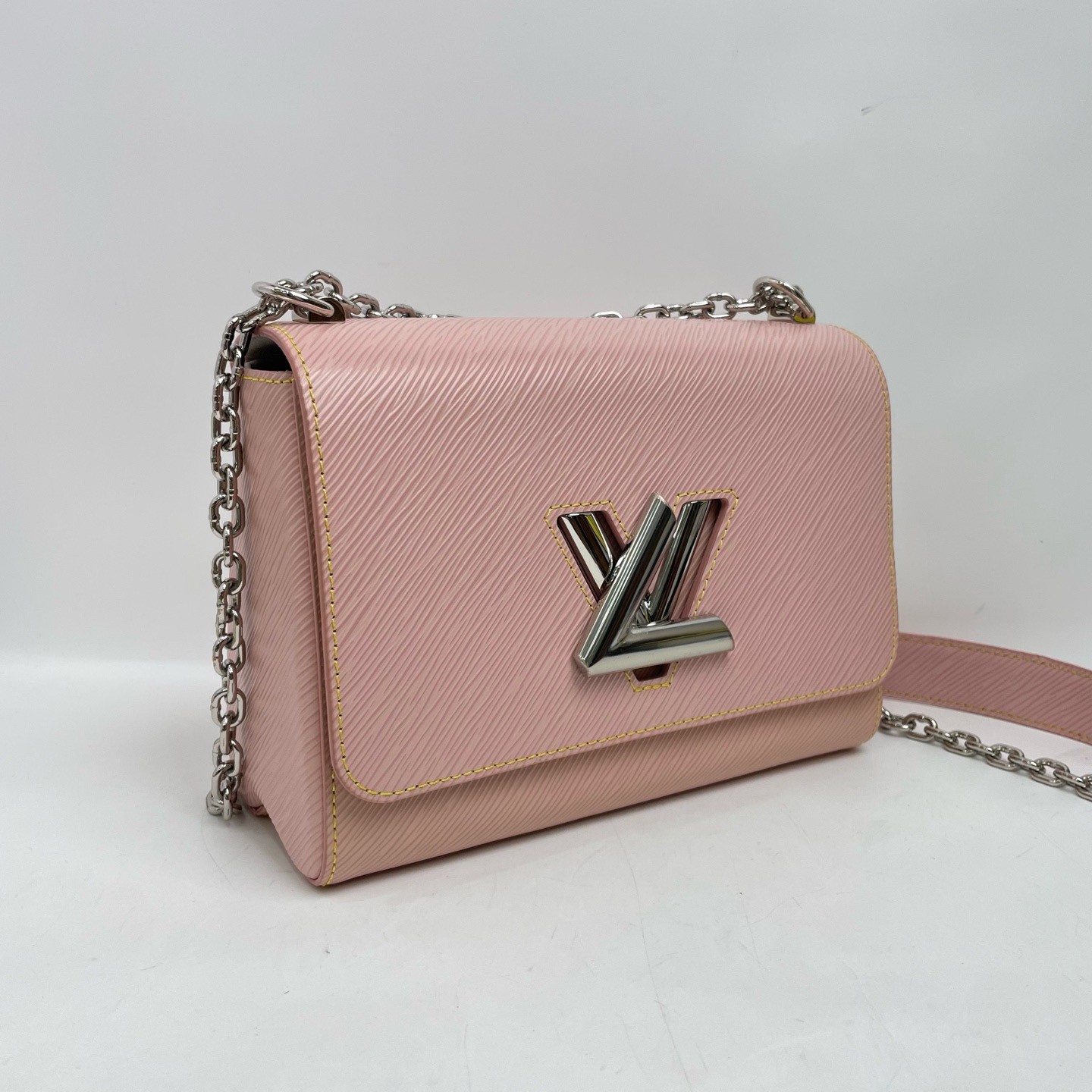 LOUIS VUITTON Twist DX148@pre-verified by eBay 26.06.25
