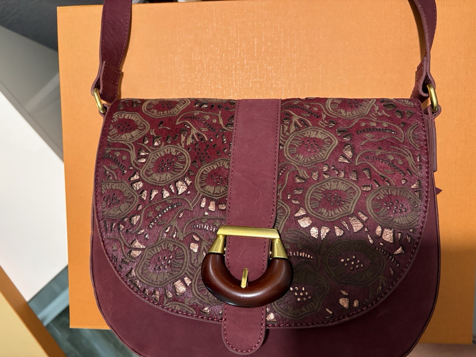 Sharif Legacy Collection Women’s Burgundy Crossbody Bag with top handle