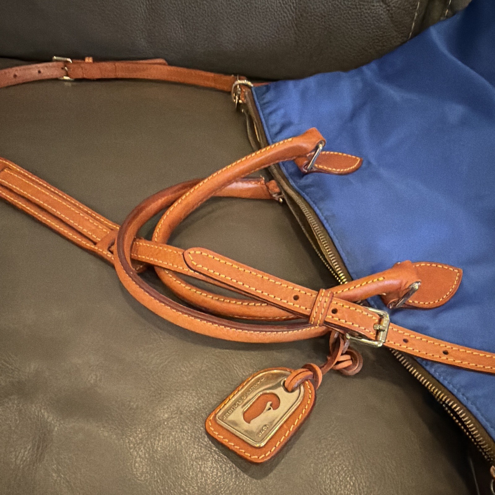 Dooney & Bourke Blue Satchel Top Handle Zip Bag w/ Detachable Strap, Pockets