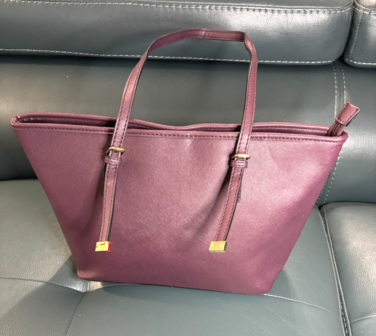 ALDO Bordeaux Faux Saffiano Tote Bag – Structured Burgundy Handbag, Designer‑Ins