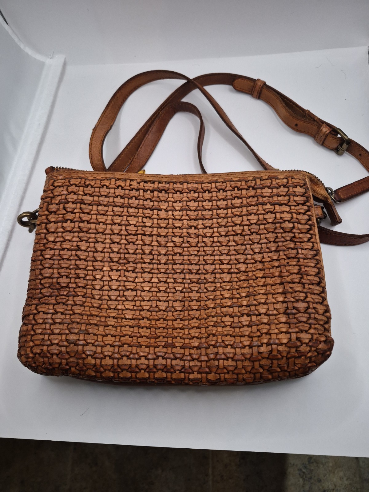 Artisan Hand Made Valenca Tan Leather Knotted Organizer Crossbody Bag India 35