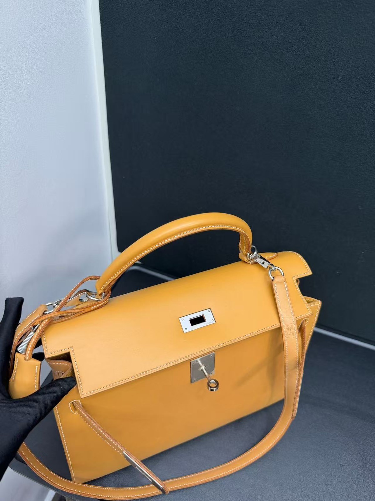 Auth Hermès Kelly32 Veau Butler Smooth Calf Saddle Leather (For Barenia Lovers)