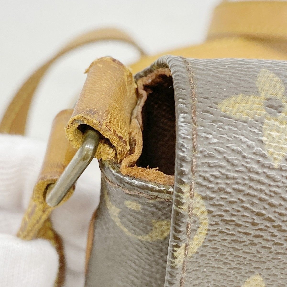 LOUIS VUITTON Monogram Musette Tango Long Shoulder Bag M51388 from Japan USED