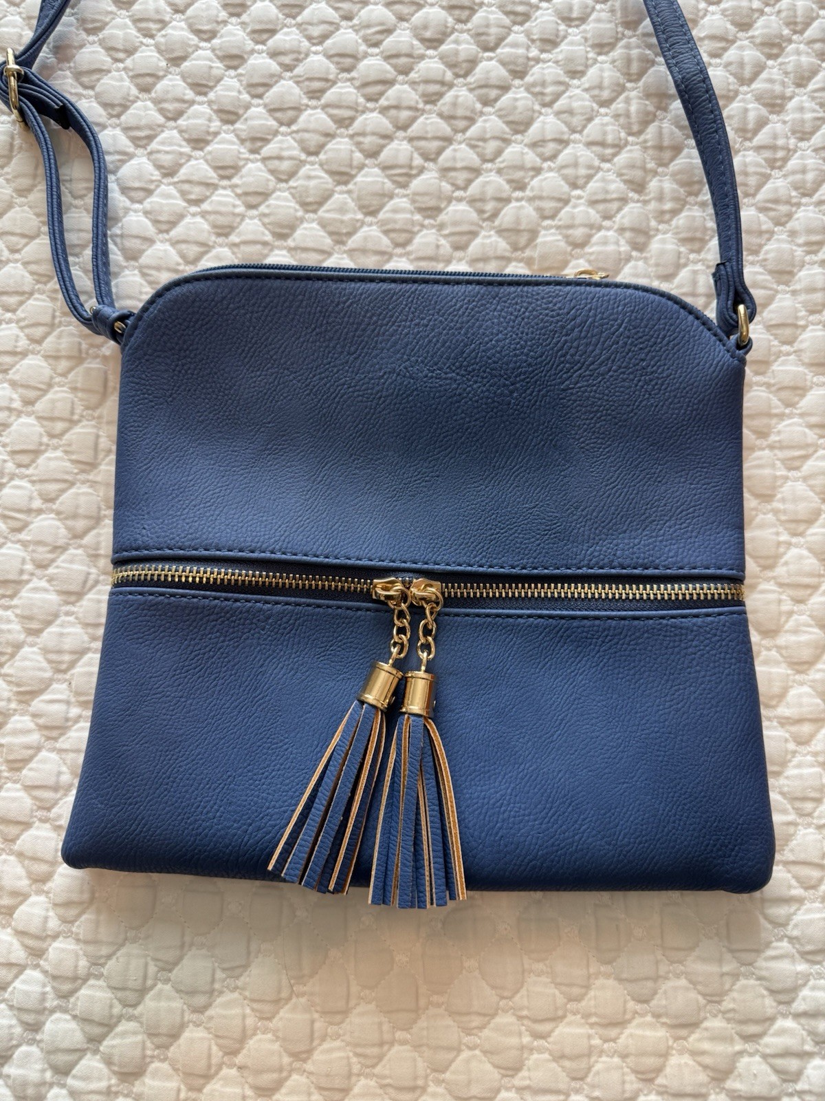 A New Day Women’s Small Blue Zip Top Crossbody Adjustable Strap Gold Hardware