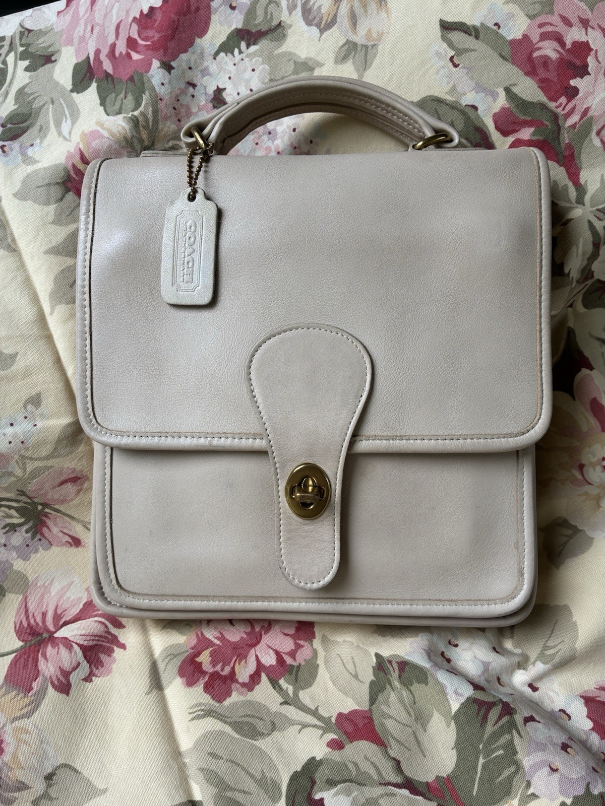 Beautiful Vintage Coach Bone Color Station Bag, No.5130, Made In 1996