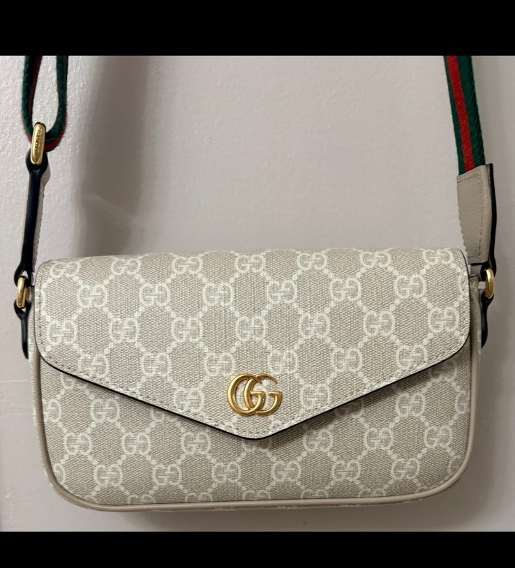 Gucci Ophidia GG Beige Oatmeal Shoulder Bag Green Red Strap Gold Hardware