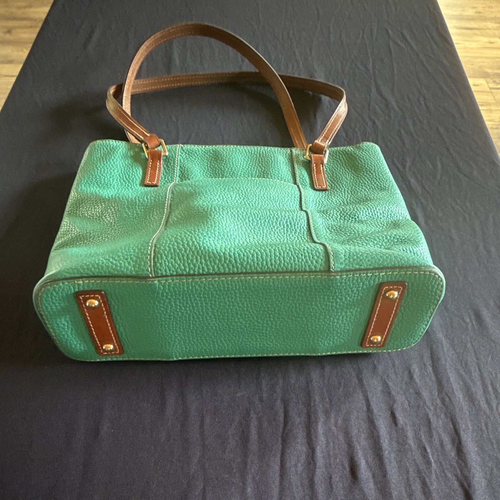 Dooney & Bourke Green Pebbled Zip Top Tote, Gold Hardware, Red Lined Pockets